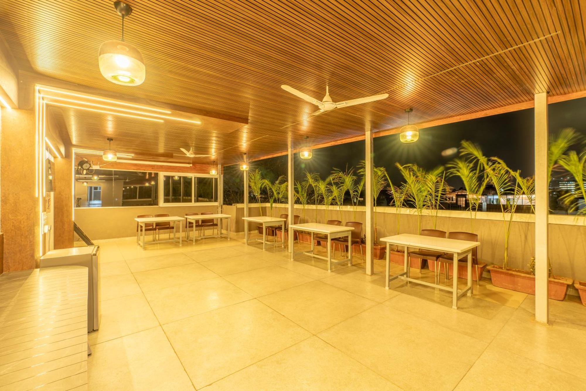 Seasons Suites Koramangala Bangalore Eksteriør bilde
